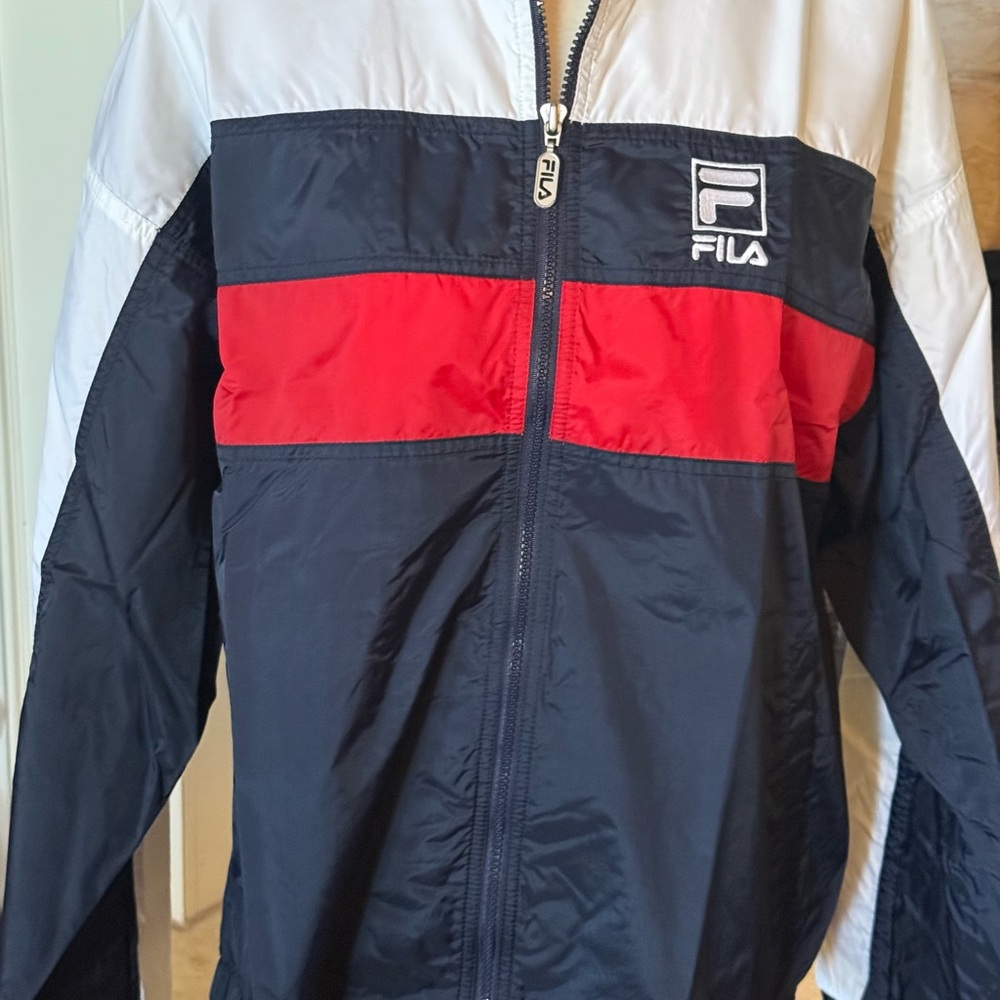 FILA Vintage 90s windbreaker retro full zip jacket, Size Men’s Medium, Preloved